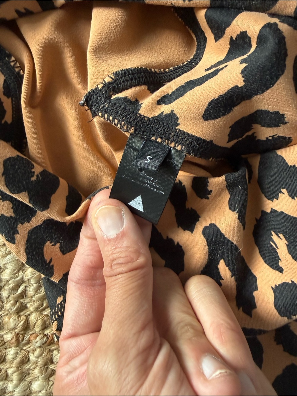 Vitality High-Waist Biker Shorts | Leopard Print | S | 7” Inseam - Picture 4 of 4